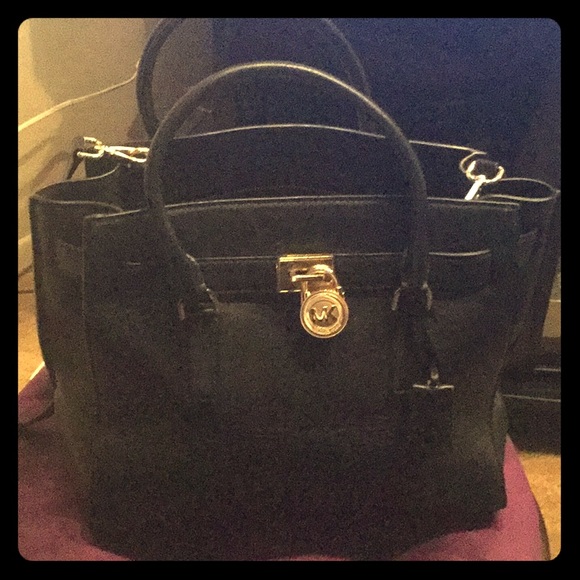 Purse - Picture 1 of 1